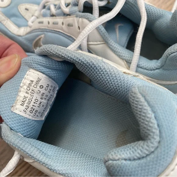 Nike Light Blue and White Running Sneakers, women’s 7.5 - Picture 6 of 7